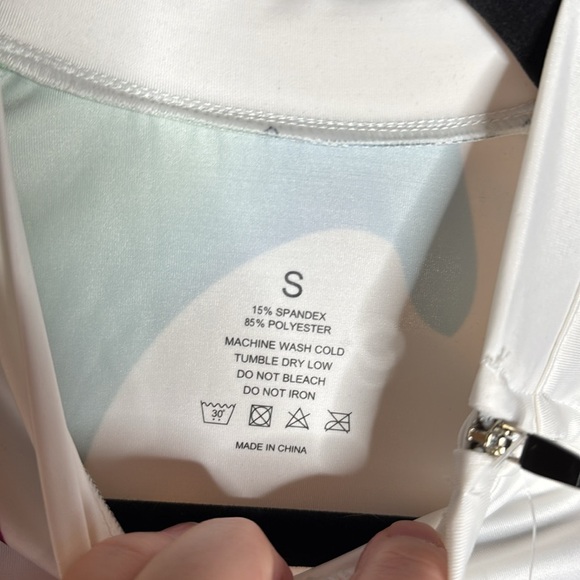 NWT PLATINUM SUN EXCLUSIVE Long Sleeve Rash Guard UPF 50+ Rainbow Size Small - Picture 10 of 16